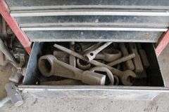 CRAFTSMAN TOOL BOX WITH TOOLS