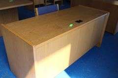 WOOD DESK / CHAIR