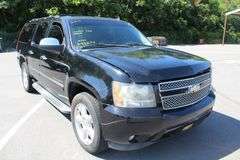 2011  CHEVROLET  Suburban  1GNSCKE06BR242172  Mileage:   293274