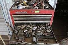 CRAFTSMAN TOOL BOX WITH TOOLS