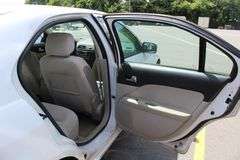 2007  FORD  Fusion  3FAHP07117R238159  Mileage:   113096