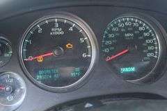 2011  CHEVROLET  Suburban  1GNSCKE06BR242172  Mileage:   293274