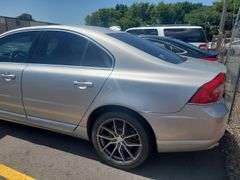 2010  VOLVO  S80  YV1960AS6A1129999  Mileage:   144886