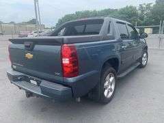 2012  CHEVROLET  Avalanche  3GNTKFE70CG106472  Mileage:   223732
