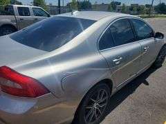2010  VOLVO  S80  YV1960AS6A1129999  Mileage:   144886