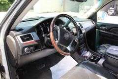 2007  CADILLAC  Escalade  1GYEC638X7R347045  Mileage:   267585