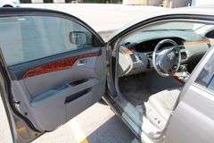 2006  TOYOTA  Avalon  4T1BK36B16U128385  Mileage:   219433