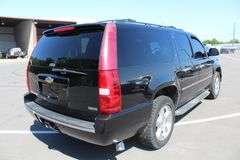 2011  CHEVROLET  Suburban  1GNSCKE06BR242172  Mileage:   293274