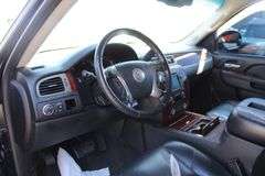 2011  CHEVROLET  Suburban  1GNSCKE06BR242172  Mileage:   293274