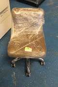CONTEGO SPA PEDI STOOL - DIAMOND STITCH - FOSSIL GREY