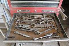 CRAFTSMAN TOOL BOX WITH TOOLS