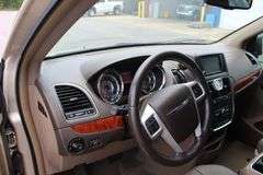 2015  CHRYSLER  Town and Country  2C4RC1BG1FR618019  Mileage:   151198
