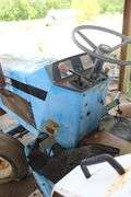 New Holland 1920 Tractor