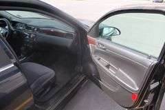 2010  CHEVROLET  Impala  2G1WA5EK4A1243209  Mileage:   121129