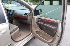 2015  CHRYSLER  Town and Country  2C4RC1BG1FR618019  Mileage:   151198