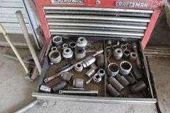 CRAFTSMAN TOOL BOX WITH TOOLS