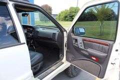 1998  JEEP  Grand Cherokee  1J4GZ88Z1WC178572  Mileage:   138267