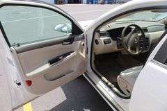 2008  CHEVROLET  Impala  2G1WS553781365062  Mileage:   123171