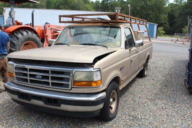 1996 FORD F-150 1996  FORD  F-150  1FTEF15N8TLA33863  Mileage: