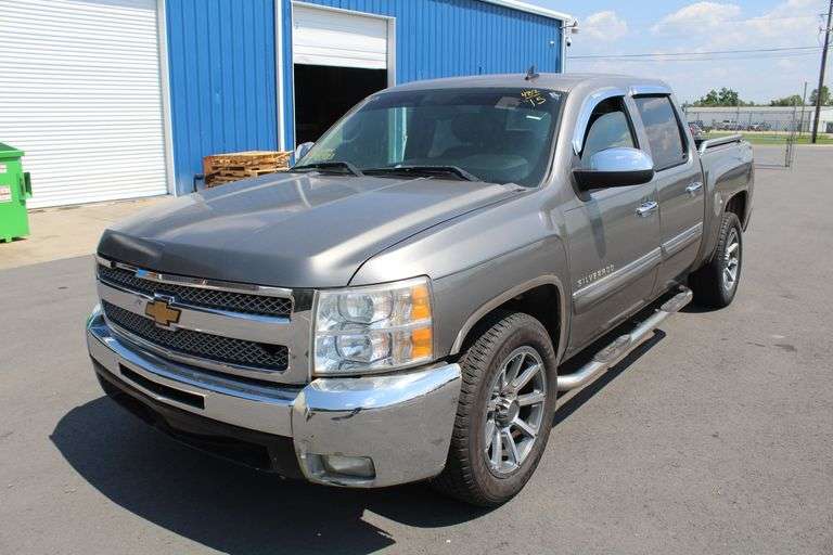 2013  CHEVROLET  Silverado  3GCPCSE09DG190067  Mileage:   193488
