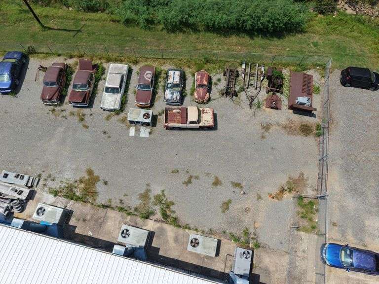 Creamer Furniture Auction # 1 - Onsite Walk-Around Auction - a Picker's Paradise - Live and Onsite Only 9-8-2025