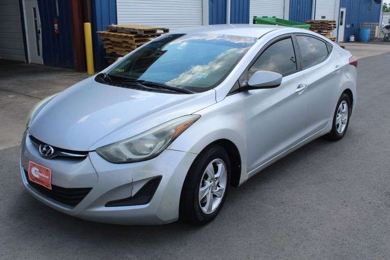 2014  HYUNDAI  Elantra  5NPDH4AE1EH502540  Mileage:   219663