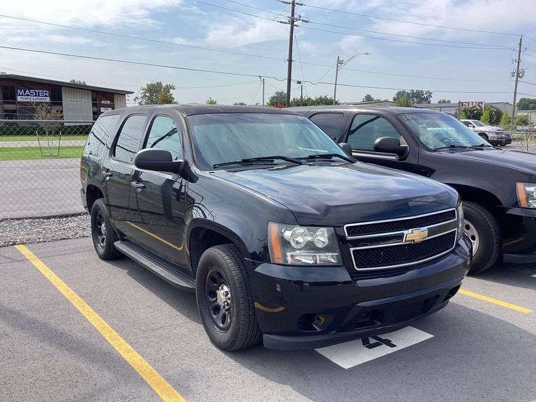 2014 CHEVROLET Tahoe 1GNLC2E01ER139895 Mileage: 123921