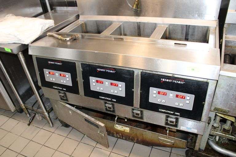 HENNY PENNY COMPUTRON 1000 3-FRYER UNIT 49”W