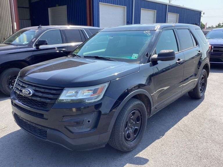 2017 FORD Explorer 1FM5K8ARXHGA35798 Mileage: 186340
