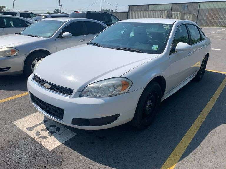 2016 CHEVROLET Impala Limited 2G1WD5E3XG1142183 Mileage: 95130
