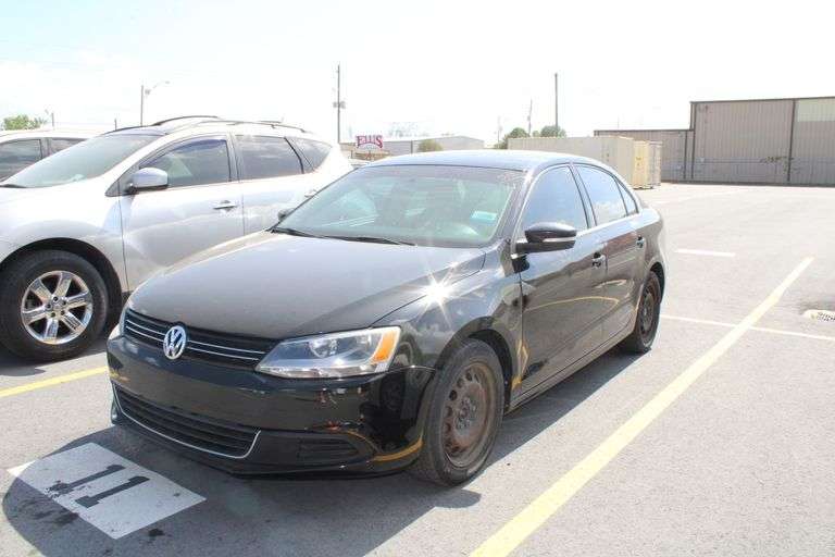 2013  VOLKSWAGEN  Jetta  3VWDP7AJ1DM244043  Mileage:   203247