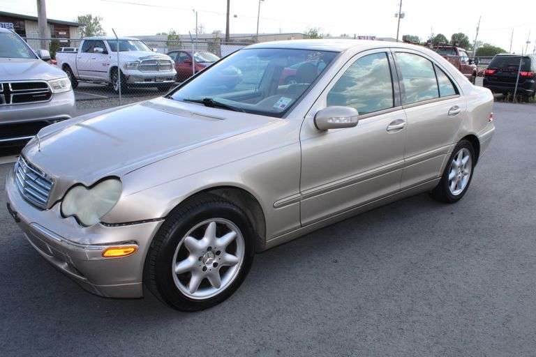 2003  MERCEDES-BENZ  C-Class  WDBRF61J53F303825  Mileage:   TMU (ODOMETER DOES NOT WORK)