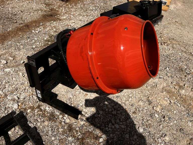 IRanch  IRLMB  Mixing Bucket  Franklin, Tx