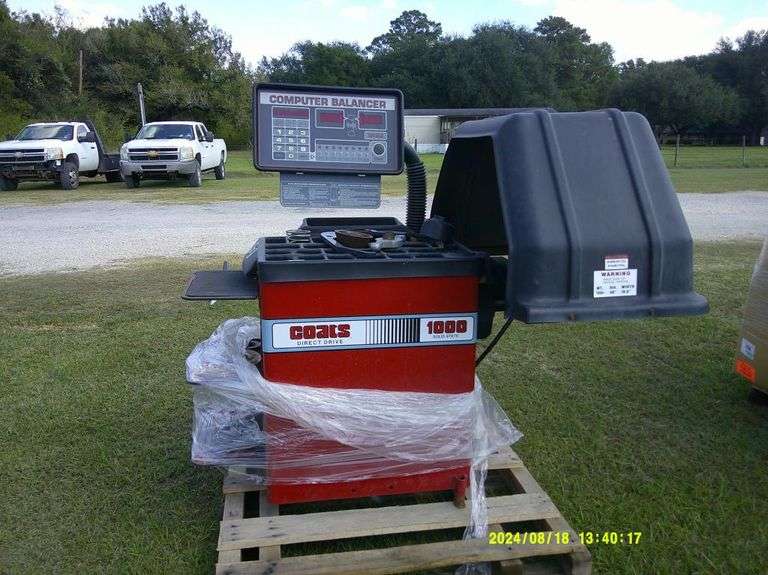Coates tire machine