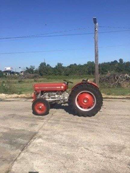 MF 135 Tractor Caldwell, Tx