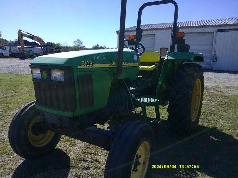 John Deere 5103 Tractor Hearne TX