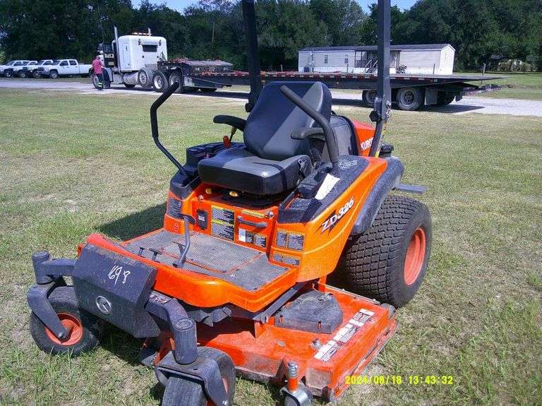 Kubota O turn mower