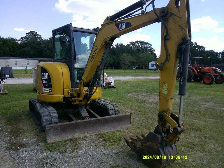 Cat Mini Ex Runs and operates