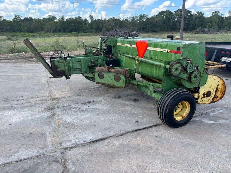 John Deere 346 Hay Baler . Caldwell, Tx