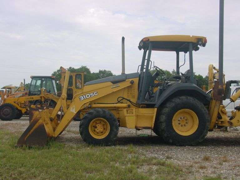John Deere  310SG  .  Caldwell TX