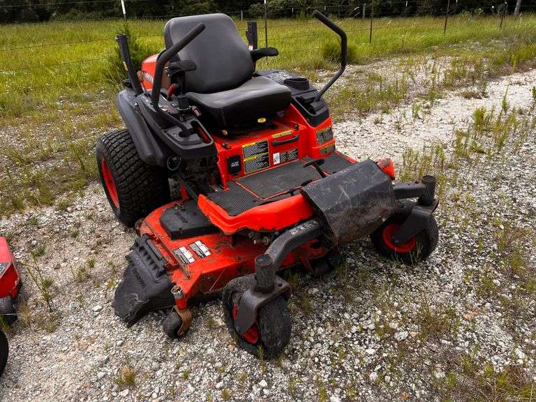 Kubota ZD 323 diesel mower with 60" cut Franklin TX