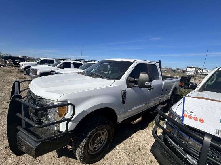 2017 Ford Superduty 4WD Gas 6.2 F250 XL Truck 1FT7X2B61HEC30796 192,510 San Antonio TX