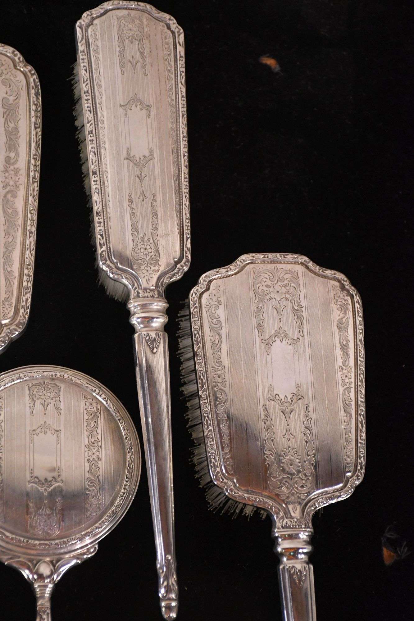 birks sterling silver dresser set BIRKS STERLING BRUSH AND MIRROR VANITY DRESSER SET