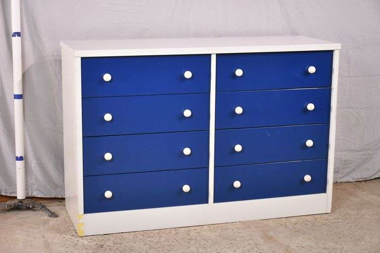 Simmons "Little Folks" blue & white 8 drawer double dresser; 55-9247