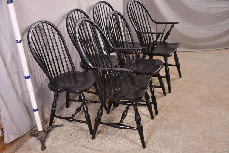 Set of 6 black Windsor style dining chairs with carved seats; 558-283