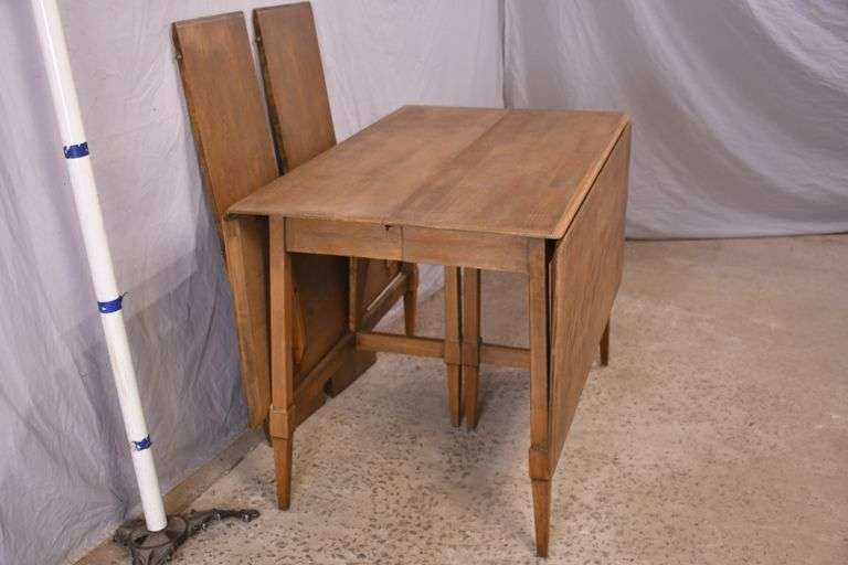 HeywoodWakefield midcentury style dropleaf dining table with 2