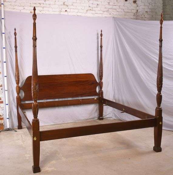 Councill Craftsmen mahogany king size 4 poster rice bed with rails; 37 ...