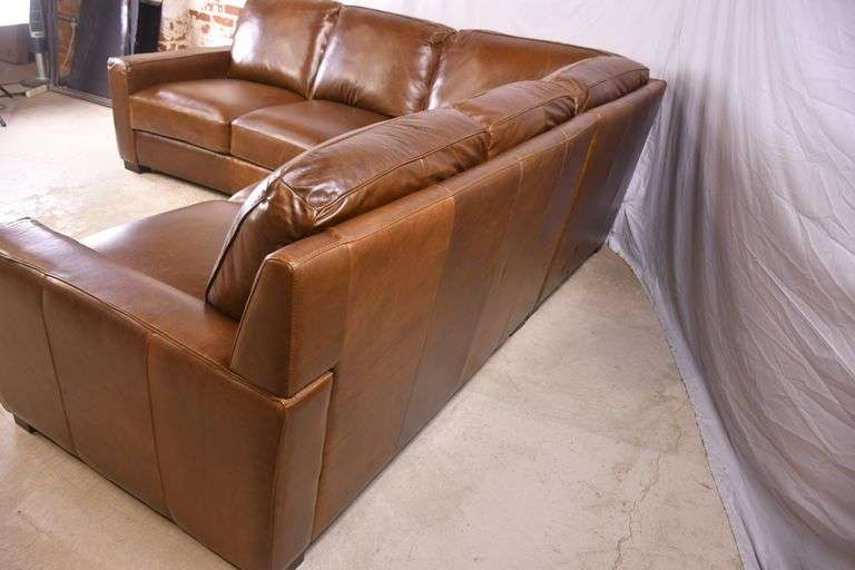 Brown top grain Italian leather 3 piece corner sectional sofa; 52-608