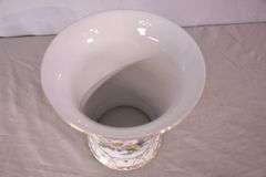 Royal Europe round porcelain vase with floral design; 15961-247