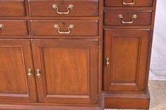 Drexel Heritage mahogany 2 part breakfront; 15961-225